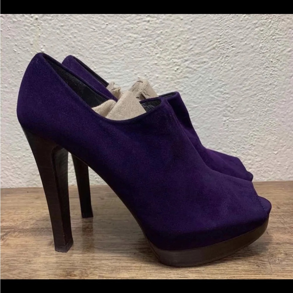 Stuart Weitzman Purple Suede Open Toe 5" High High Heel Bootie Shoe Size 7.5.